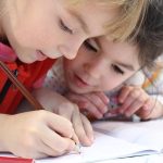 enfant apprendre partage